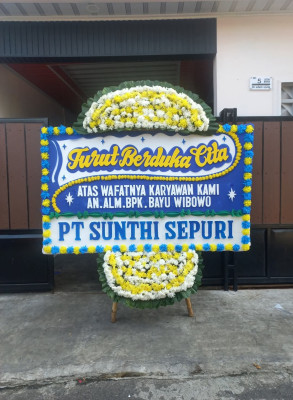 Papan Bunga Duka di Palas
