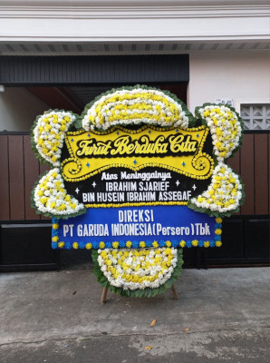 Papan Bunga Duka di Palas
