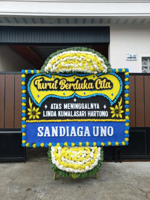 Papan Bunga Duka di Palas