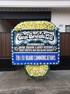 Papan Bunga Duka di Palas